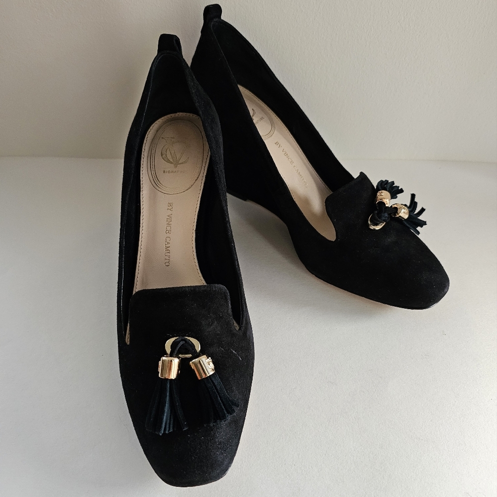 Vince Camuto Signature Fonna Black Wedge Heels